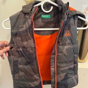 United Colors of Benetton Camouflage Vest with Orange Detail
